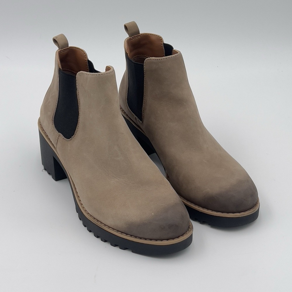 Women's Beige Chelsea Ankle Boots Nubuck Lug Sole Block Heel Size 7M